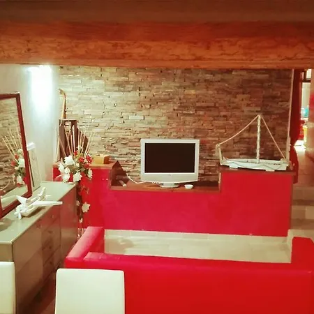 Lady 滨海波利尼亚诺